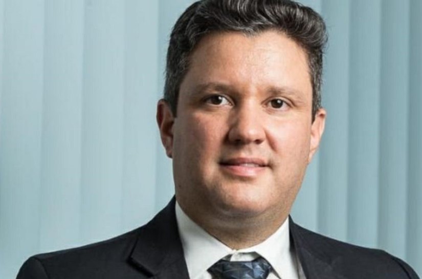 Procurador da Assembleia é denunciado por executar morador de rua com tiro no rosto em Cuiabá