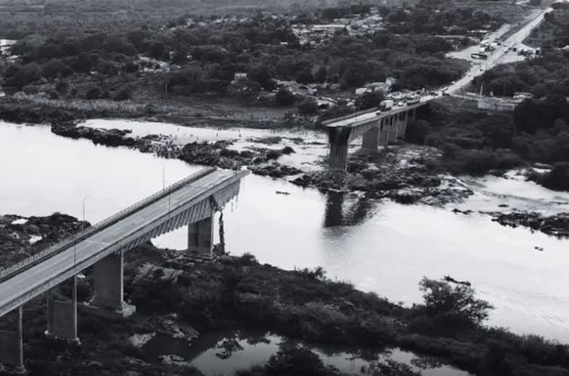 Marinha confirma 11 mortos na queda de ponte