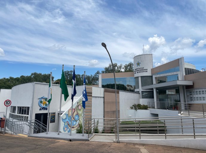 Programa de fomento do Governo é apresentado à AMM com foco no desenvolvimento de todas as regiões de MT