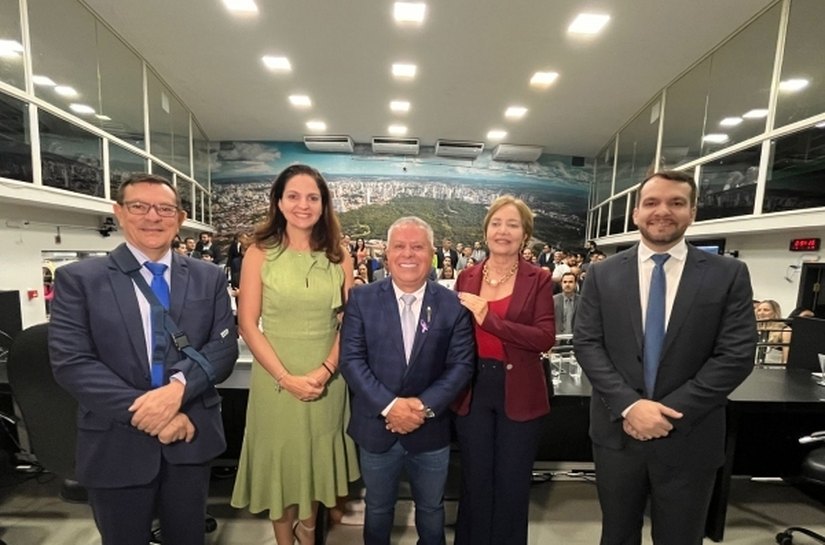 Câmara entrega Moções de Aplausos a advogados de Cuiabá