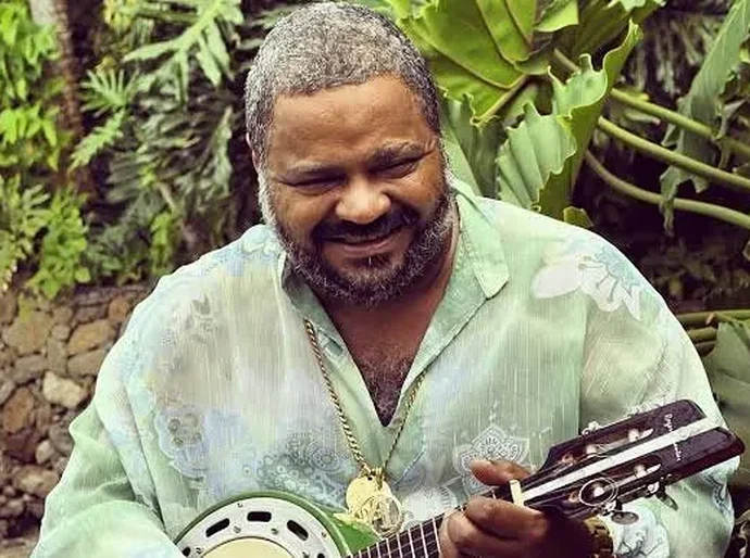 Cantor Arlindo Cruz morre aos 66 anos