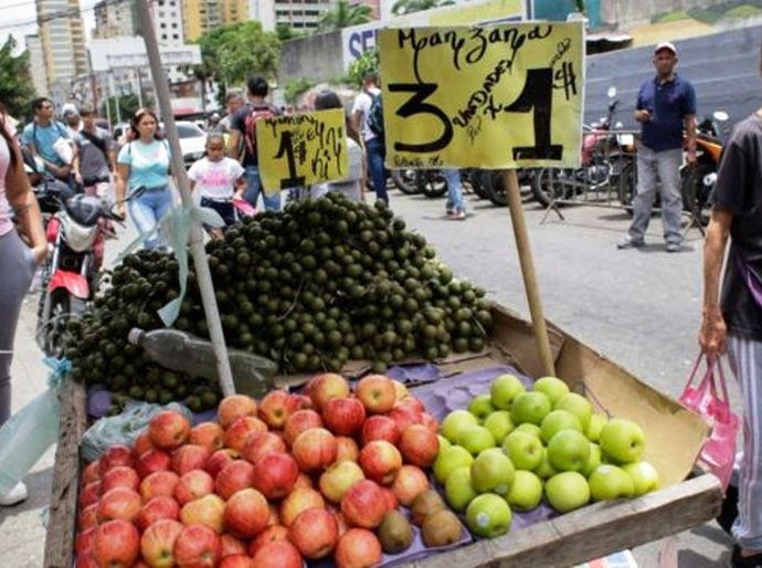 O que a forte desvalorização da moeda venezuelana diz sobre a situação econômica no país