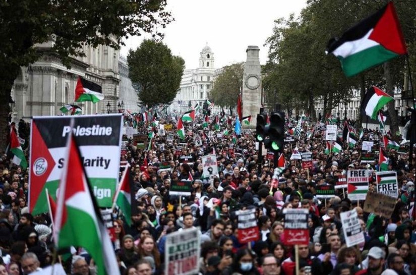 Protestos em apoio aos palestinos reúnem milhares de pessoas ao redor do mundo