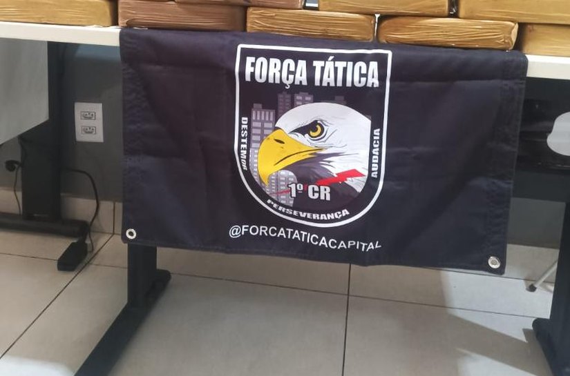 Força Tática da PM e PRF apreendem 19 tabletes de pasta base de cocaína em Várzea Grande