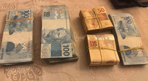 PF encontra dinheiro em livro falso em ação contra nomes ligados a Sóstenes