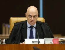 Domiciliar de Bolsonaro: Moraes reforça veto a celular e autoriza fisio