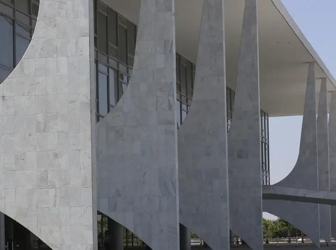 Governo abre processo de reciprocidade contra tarifas dos EUA