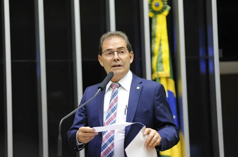 Hugo escolhe Paulinho da Força para relatar anistia