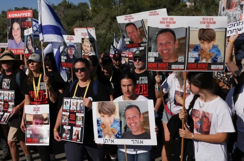 Israel divulga nomes de 300 prisioneiros palestinos que podem ser envolvidos em troca por reféns em Gaza