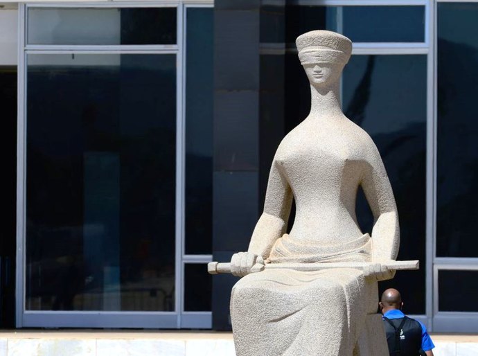 Reeleição de Maia e Alcolumbre tem apoio de quatro ministros do STF