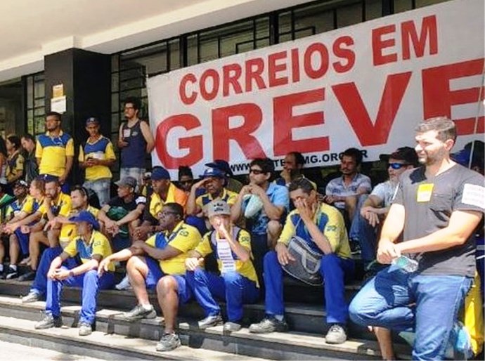 Greve dos Correios: TST aprova reajuste de 2,6%, e trabalhadores devem voltar nesta terça