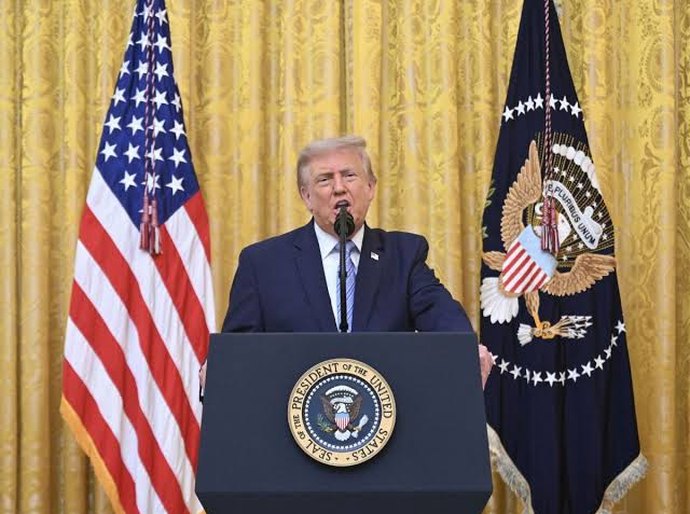 Trump acusa China de adquirir 220 milhões de registros de eleitores dos EUA