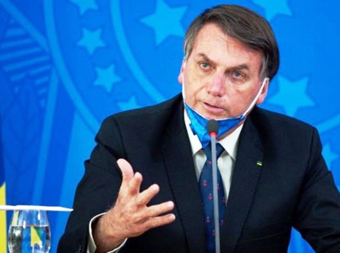 Por que Bolsonaro está sendo acusado de colocar indígenas em risco em meio à pandemia de covid-19
