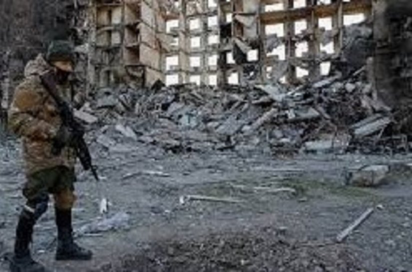 Reino Unido diz que Rússia busca reforçar seu exército após aumento de perdas