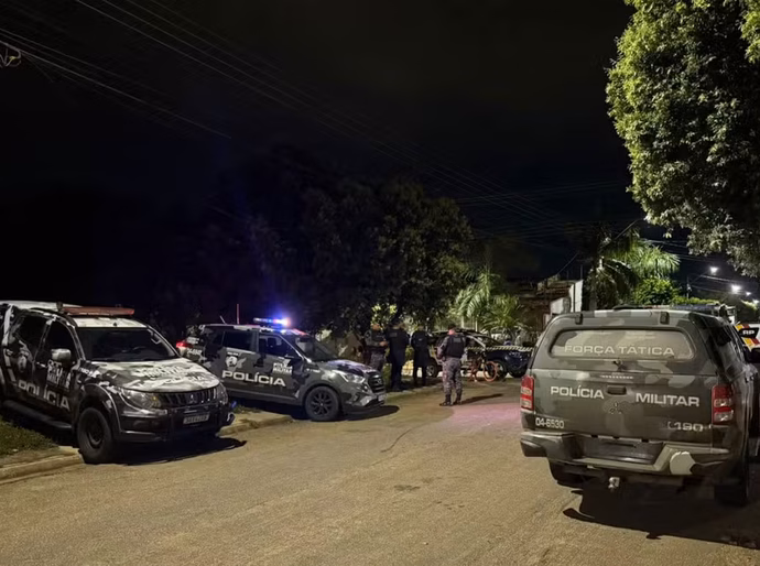 Confronto da PM em casa apontada como “escritório do crime” termina com quatro mortos em Rondonópolis,MT