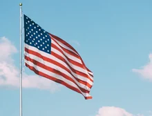 Dívida dos EUA supera US$ 40 tri após dobrar nos governos Trump e Biden