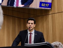Charles da Educação defende concurso público e PCCS para servidores da Educação de VG