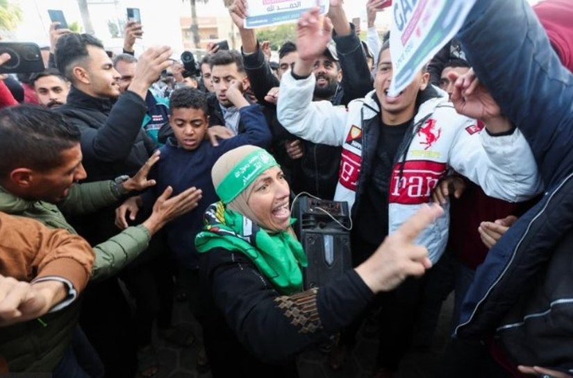 Cessar-fogo começa em Gaza com expectativa de troca de reféns neste domingo; o que se sabe