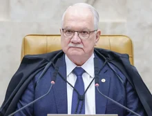 Com sessão cancelada, Fachin é pressionado por solução rápida