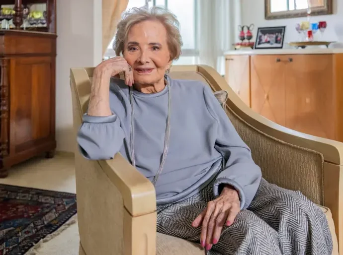 Glória Menezes, uma das maiores atrizes do país, morre no Rio aos 91 anos