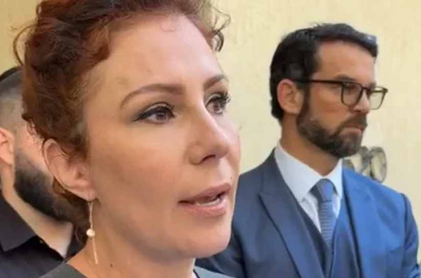PGR pede prisão preventiva e inclusão de Carla Zambelli em lista da Interpol após deputada deixar o país