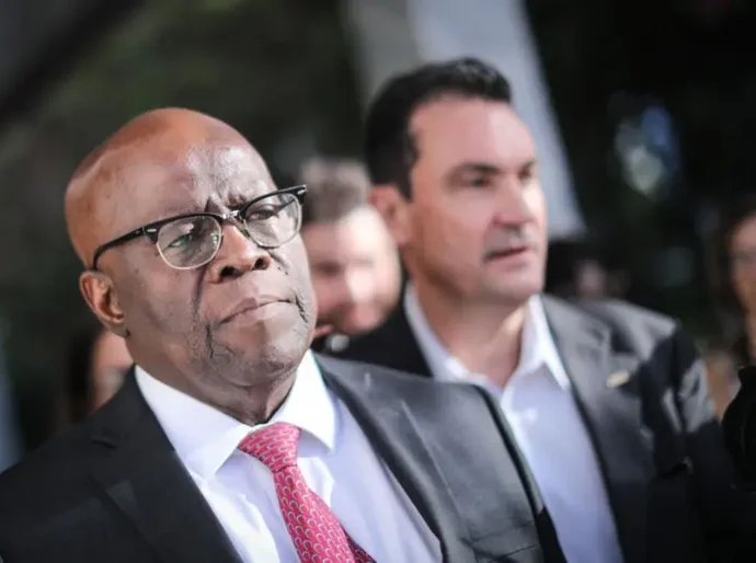 Joaquim Barbosa vai disputar a Presidência? Quem são os pré-candidatos confirmados até agora