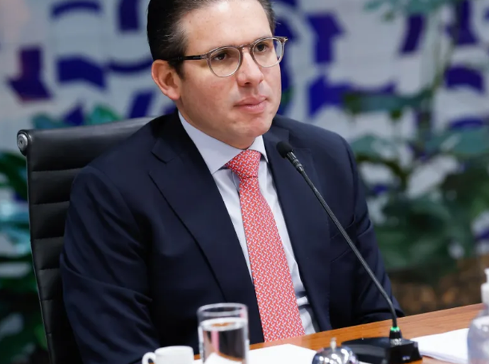 Hugo cita 'gambiarras' e diz que clima é por 'derrubada' de ato sobre IOF