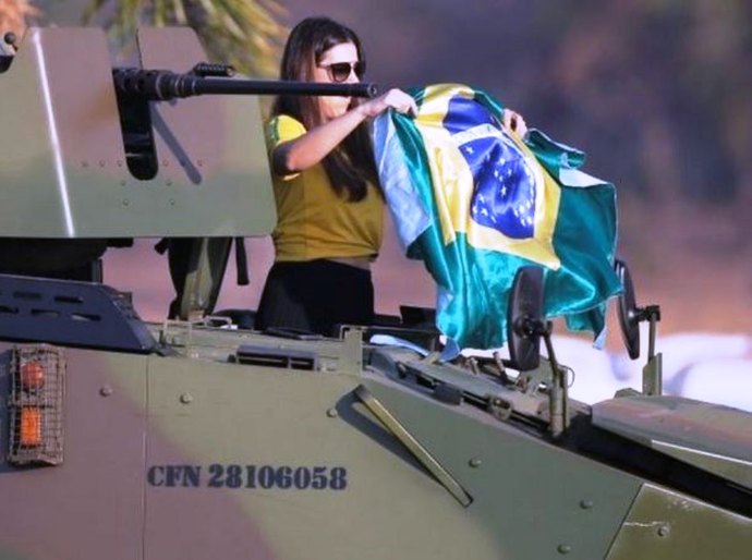 7 de setembro: PM permitiu que bolsonaristas furassem bloqueio em Brasília?