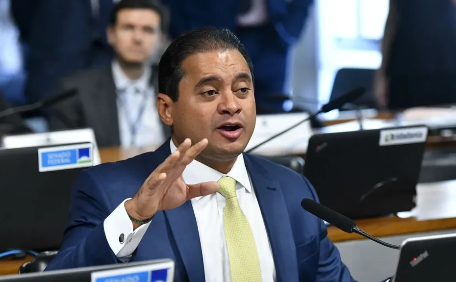 Senador Weverton Rocha é alvo da PF em operação sobre fraudes no INSS