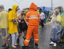 Raio atinge apoiadores de Nikolas Ferreira durante ato em Brasília