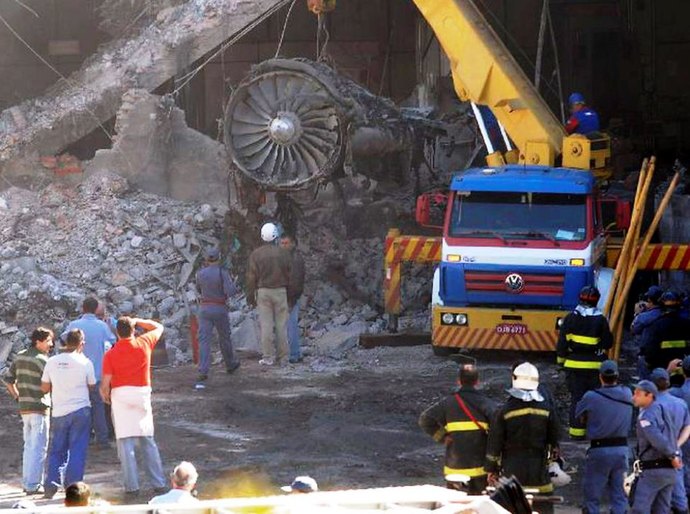Acidente com avião da TAM completa 15 anos sem condenações