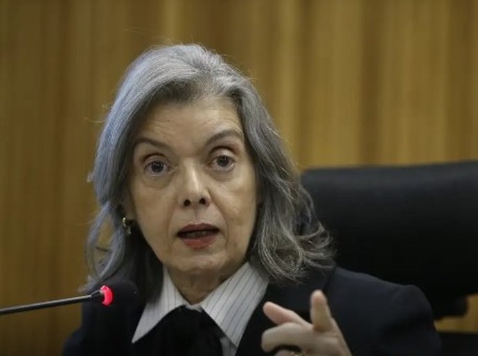 Cármen Lúcia condena episódios de violência na campanha eleitoral