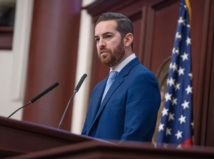 Nomeado de Trump para embaixador no Brasil renuncia ao cargo de deputado