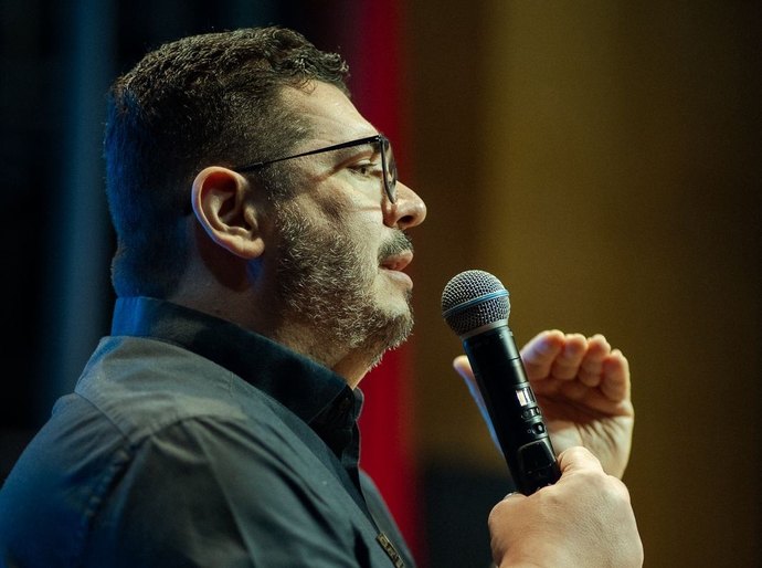 Campanha eleitoral sem planejamento é guerra sem rumo”, alerta publicitário Frederico Parma no 1º Compol