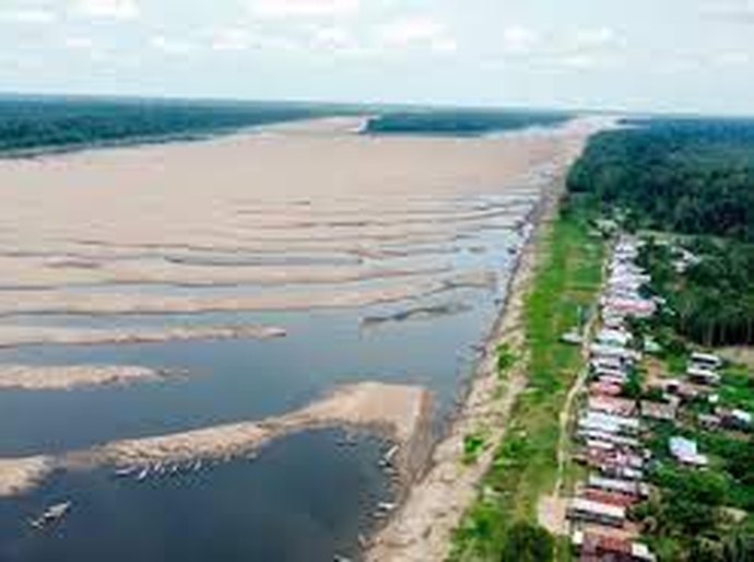 Seca prolongada atinge quase todo o Amazonas
