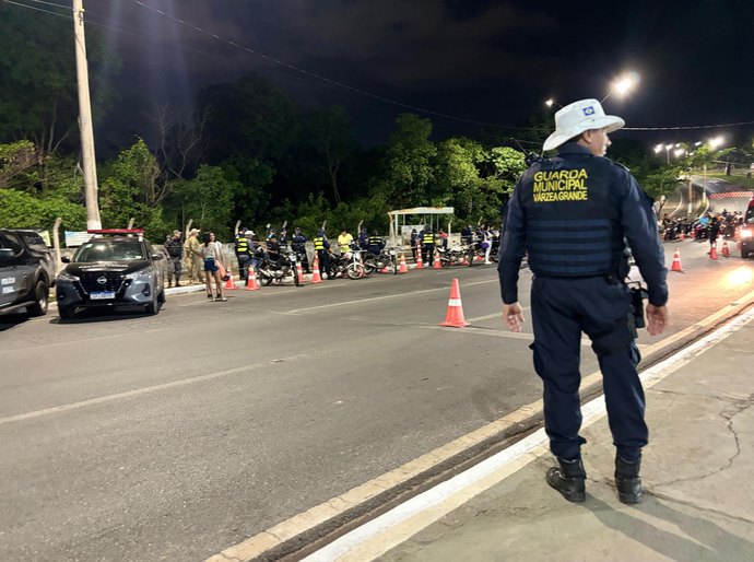 Veja Fotos: Operação Lei Seca em Várzea Grande prende 3 na madrugada de quarta feira, 20