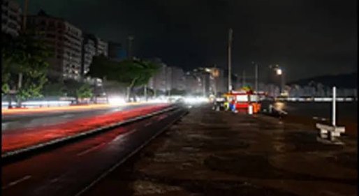 Apagão deixa quase 1,9 milhão de imóveis sem energia no Rio de Janeiro