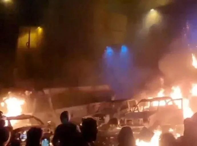 Médicos iranianos descrevem hospitais sobrecarregados enquanto os protestos continuam