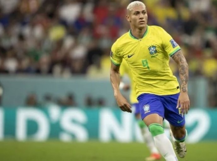 Com dois gols de Richarlison, Brasil vence a Sérvia na estreia da Copa do Mundo