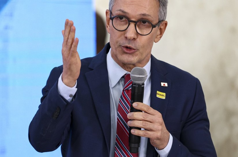 Kassab articula Zema para vice de Flávio Bolsonaro em chapa presidencial