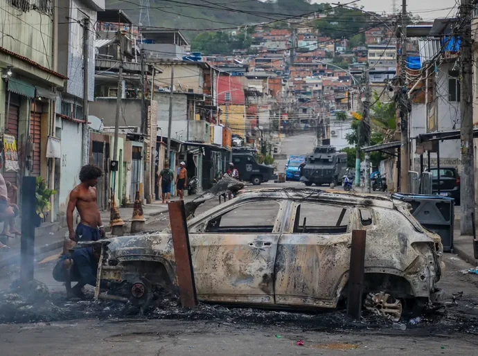 Governo do Rio divulga lista com nomes de 115 mortos em megaoperação