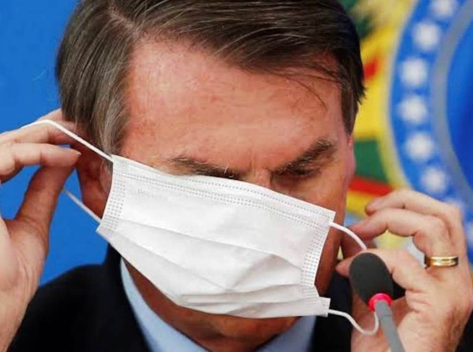 Covid: Bolsonaro veta prazo de cinco dias para Anvisa autorizar uso emergencial de vacinas