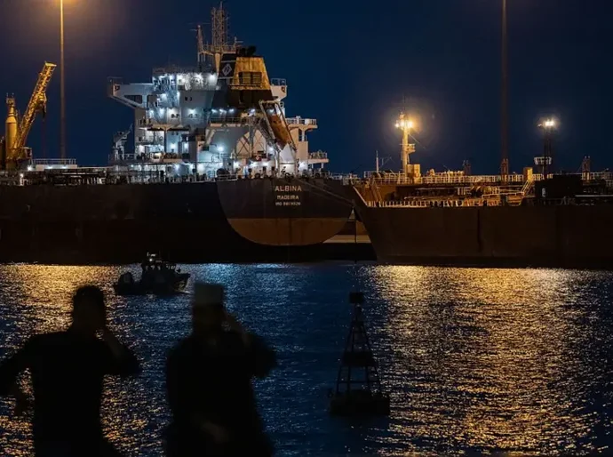 Como o Irã usa guerra assimétrica no estreito de Ormuz como arma de guerrilha econômica global