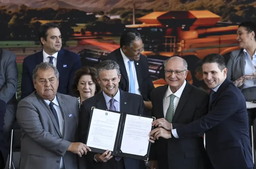 Governo federal lança Plano Safra 2026/2027 de R$ 525,1 bilhões