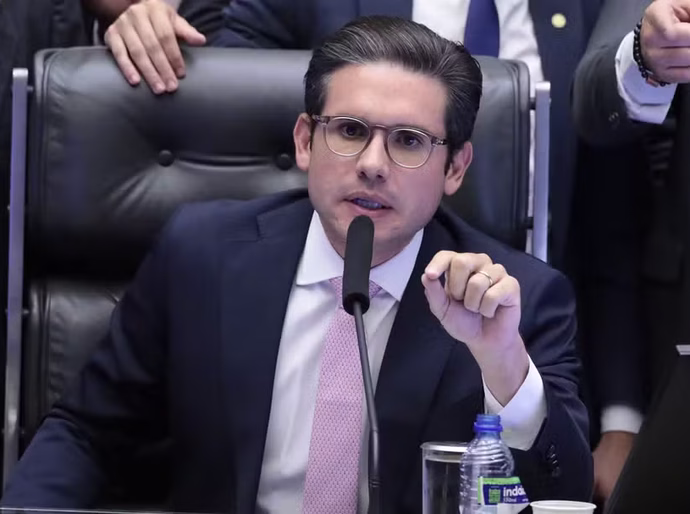 Motta diz não ter clima na Câmara para 'anistia ampla, geral e irrestrita'