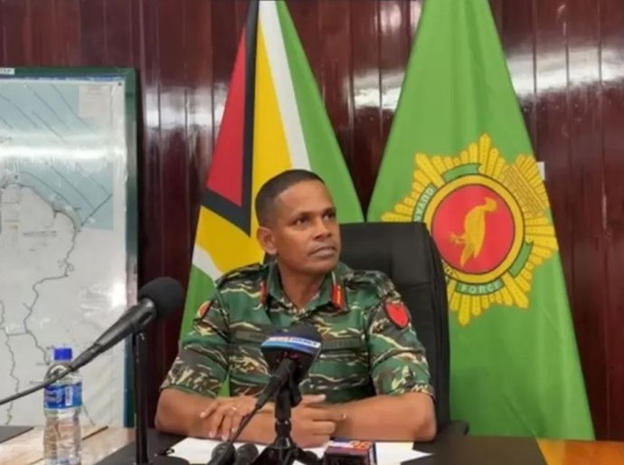 Exército da Guiana procura por helicóptero desaparecido perto da fronteira