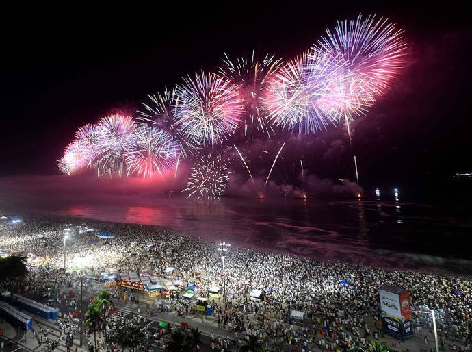 Maior Réveillon do mundo: Rio reúne mais de 5 milhões de pessoas na cidade