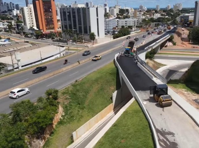 Nova estrutura na Miguel Sutil vai permitir trânsito de dentro da Trincheira Jurumirim para Avenida do CPA