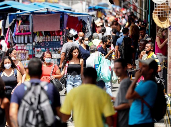 PIB brasileiro cai 4,1% em 2020, maior queda desde 1990