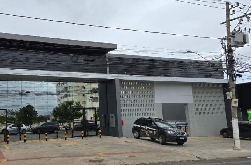 Polícia Civil cumpre mandados contra facção envolvida com tráfico de drogas e lavagem de dinheiro em Cuiabá e Várzea Grande